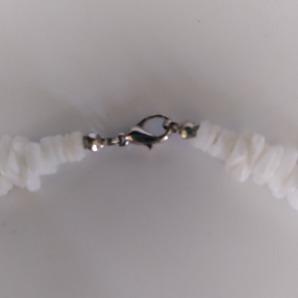 Hawaiian Puka Chip Surfer Necklace View 2